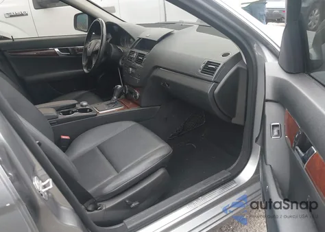 2009 Mercedes-Benz C 300 Luxury 4Matic/Sport 4Matic from USA, damaged, VIN WDDGF81X09R044568